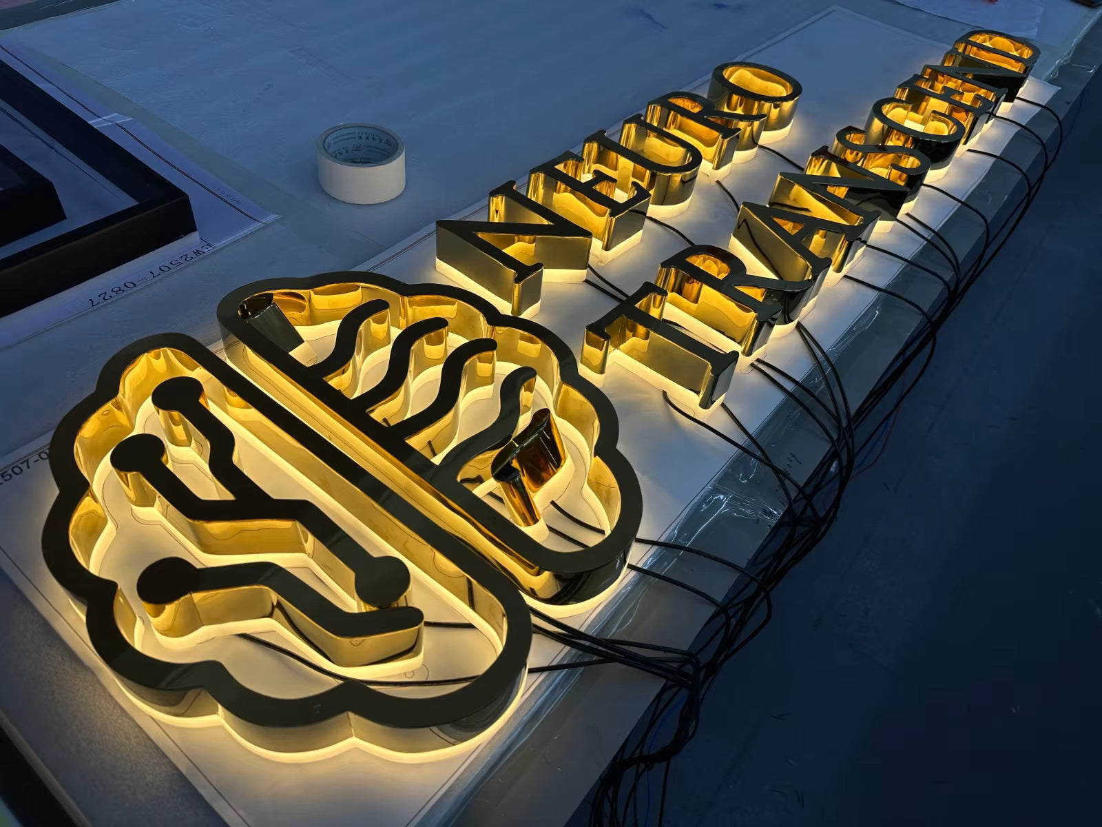 Business Acrylic LED Advertising Custom Logo and Letters Sign